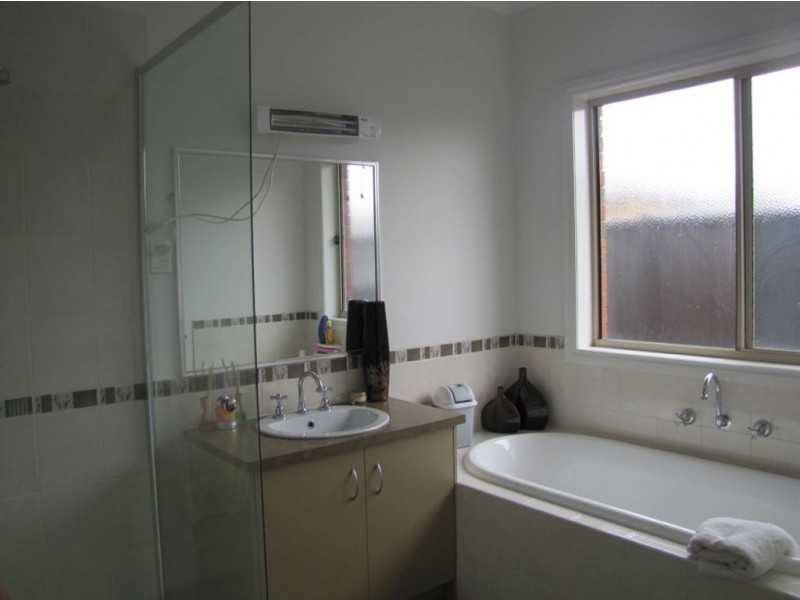 27 Callaway Crescent, Mernda VIC 3754