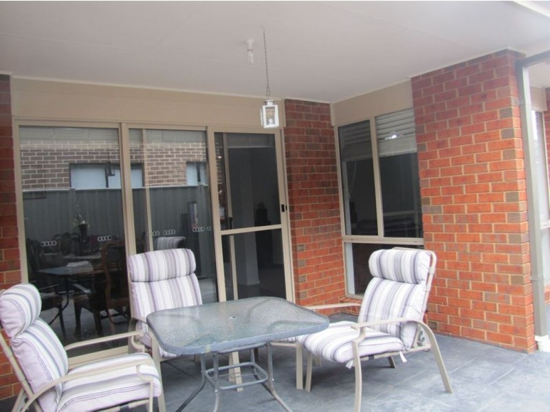 27 Callaway Crescent, Mernda VIC 3754