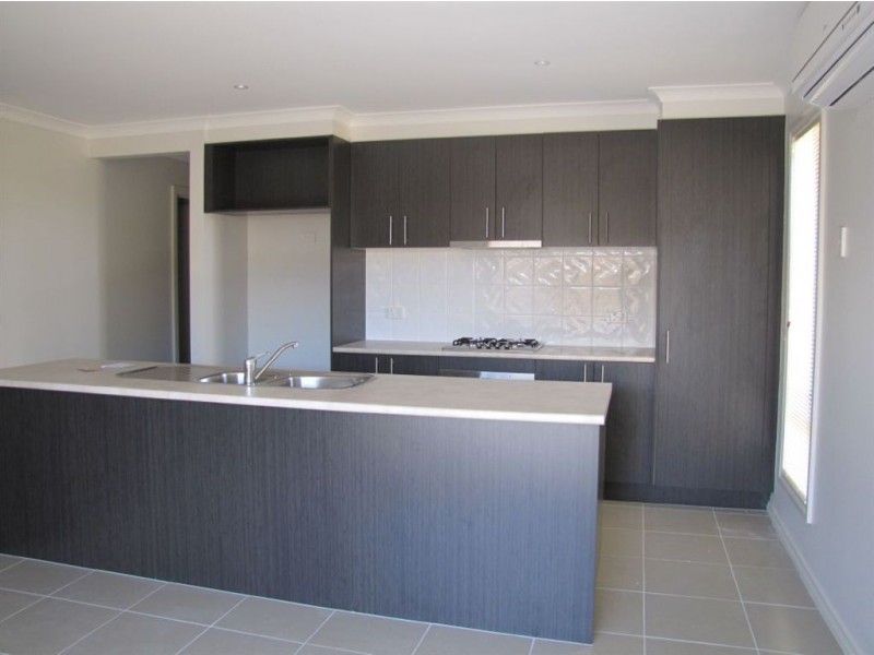 76 Mosaic Drive, Lalor VIC 3075