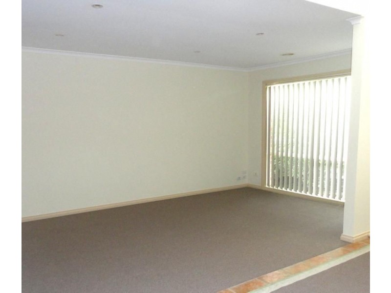 8/119 Duffy Street, Epping VIC 3076
