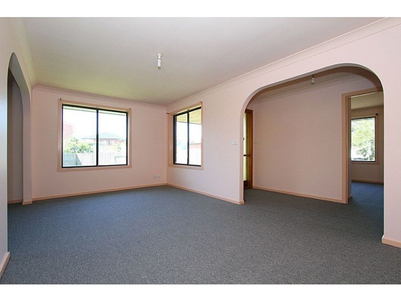 4 Glenfield Court, Lalor VIC 3075