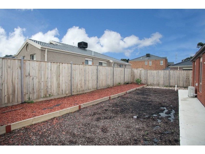 563 The Lakes Boulevard, South Morang VIC 3752