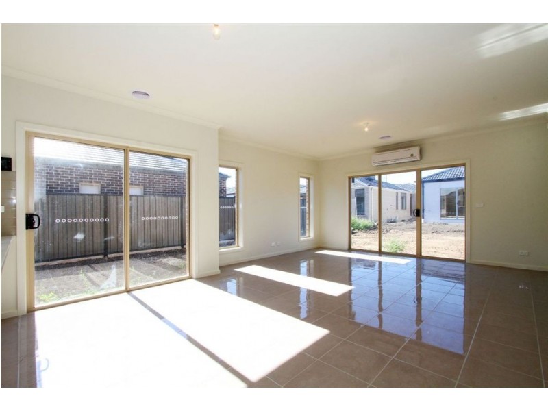 19 Gunther Way, Wollert VIC 3750