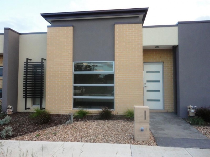 8 Carney Street, Lalor VIC 3075