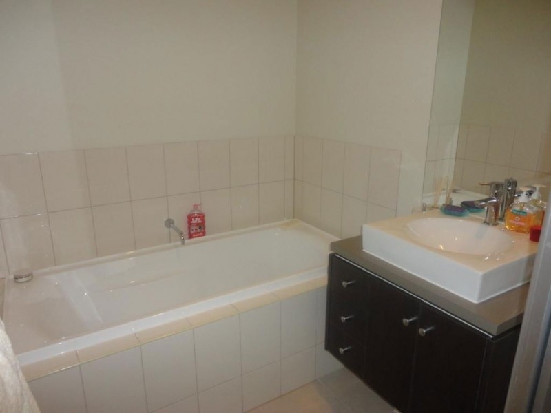 8 Carney Street, Lalor VIC 3075