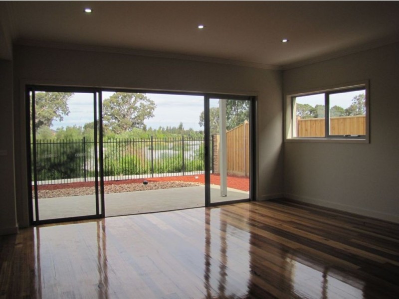 33 Shearwater Place, Mernda VIC 3754