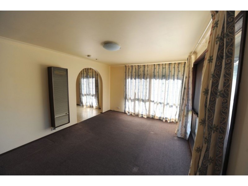 4 Scarborough Road, Epping VIC 3076