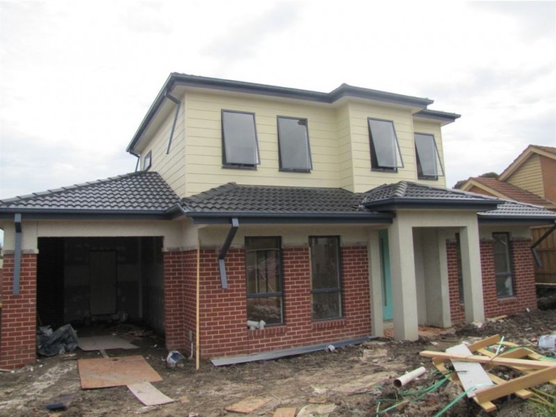 1/105 Rathcown Road, Reservoir VIC 3073