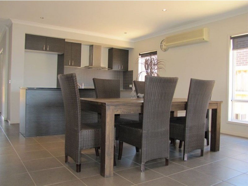 15 Arum Walk, Mernda VIC 3754