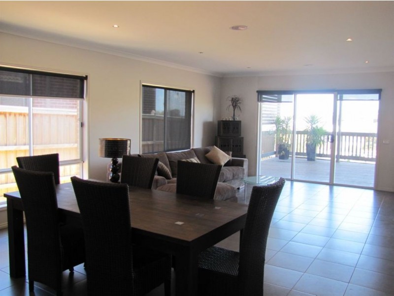 15 Arum Walk, Mernda VIC 3754