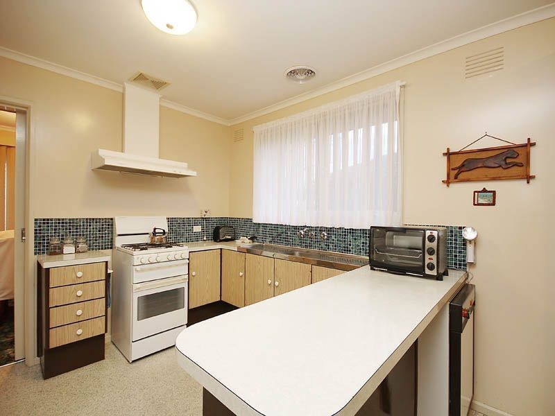 9 Cresta Court, Lalor VIC 3075
