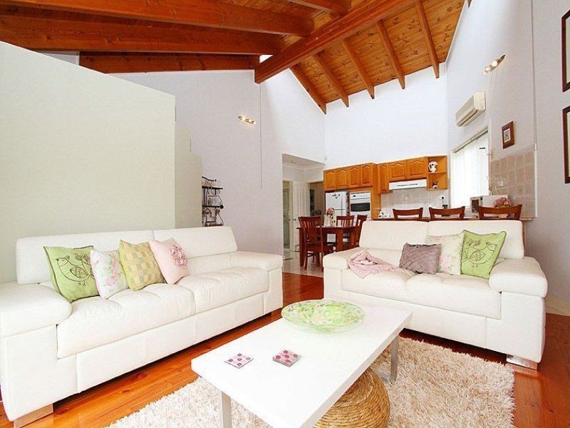 1/1 Burton Street, Lalor VIC 3075