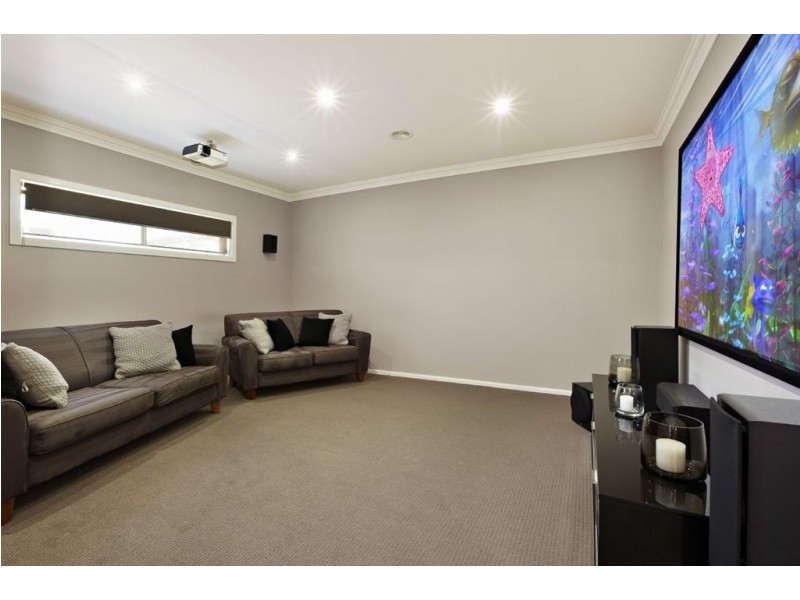 13 leonardo drive, Mernda VIC 3754