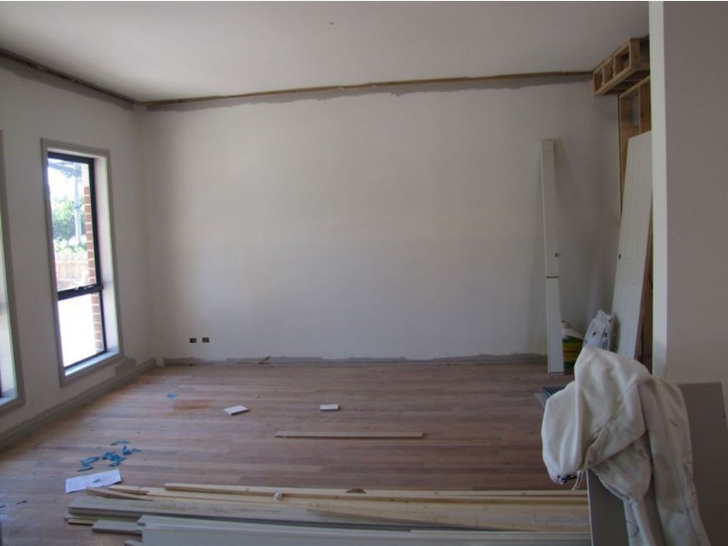 1/105 Rathcown Road, Reservoir VIC 3073