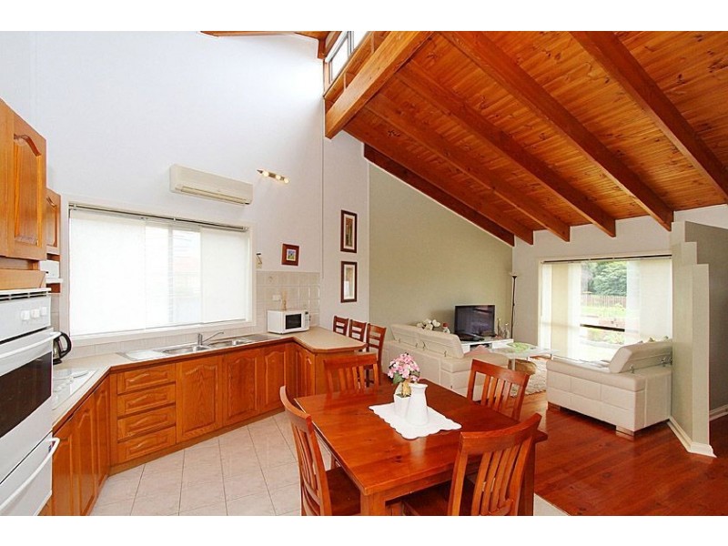 1/1 Burton Street, Lalor VIC 3075