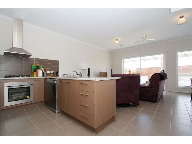 16 Prism Walk, Epping VIC 3076