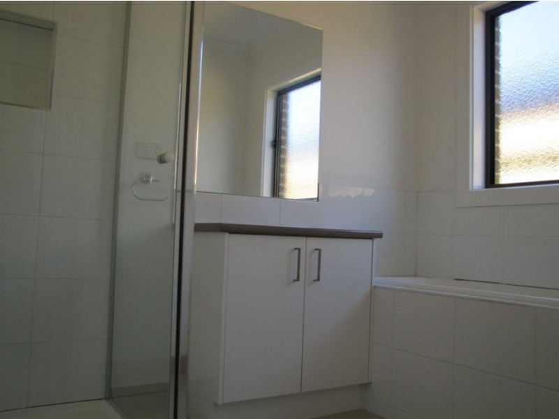 117 Grange Drive, South Morang VIC 3752