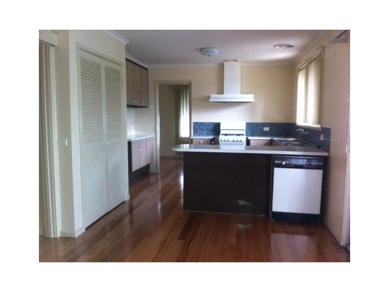 9 Cresta Court, Lalor VIC 3075