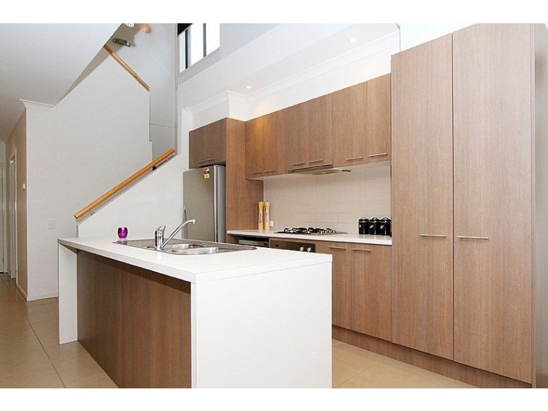 2 Helios Walk, Epping VIC 3076
