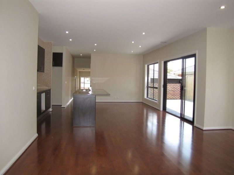 12 Bear Crescent, Doreen VIC 3754