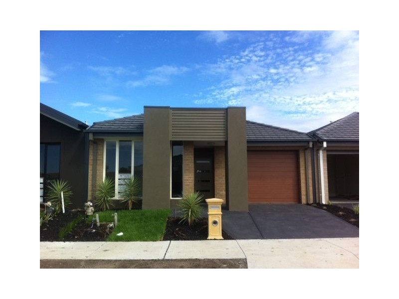 9 Creswick Drive, Epping VIC 3076
