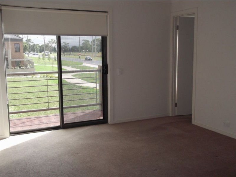 14 Helios Walk, Epping VIC 3076