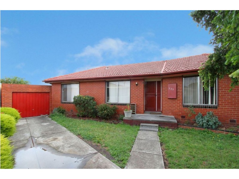 225 Darebin Drive, Lalor VIC 3075