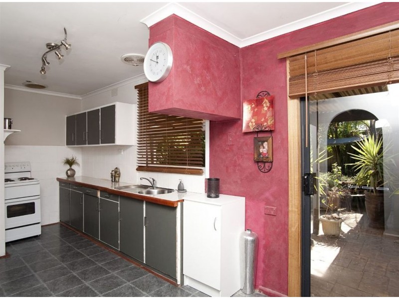 30 Kelvin Grove, South Morang VIC 3752