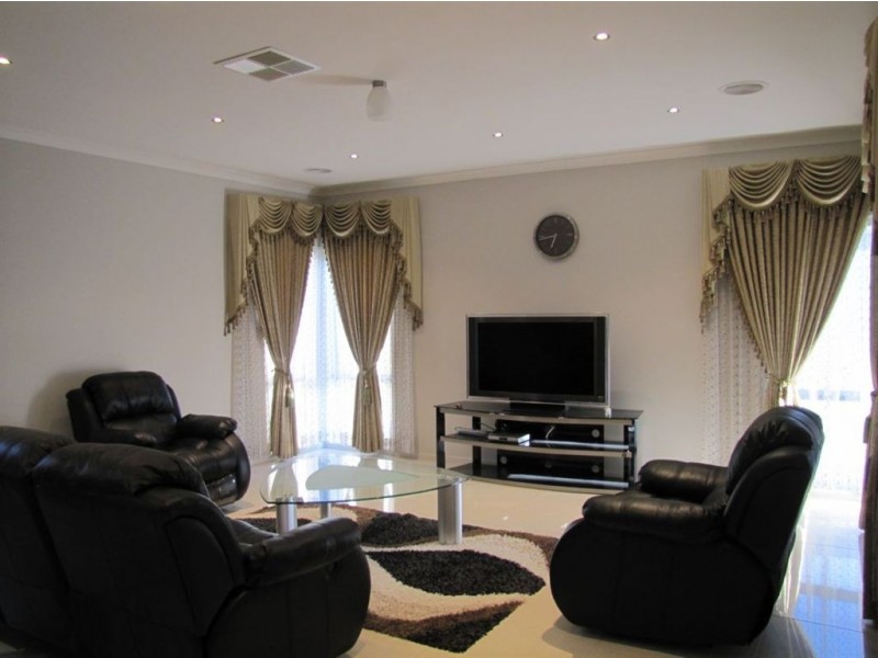 39 Viewgrand Boulevard, Epping VIC 3076