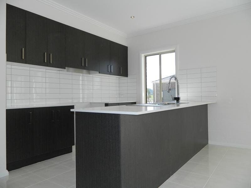 9 Copperhead st, Mernda VIC 3754