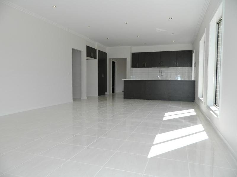 9 Copperhead st, Mernda VIC 3754