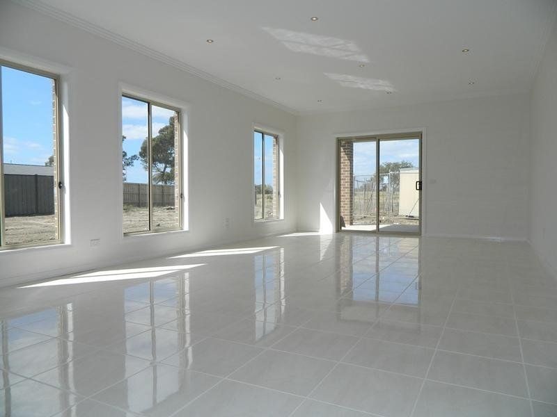 9 Copperhead st, Mernda VIC 3754