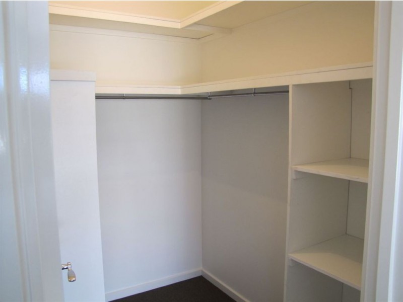 13 Chettham Street, Epping VIC 3076
