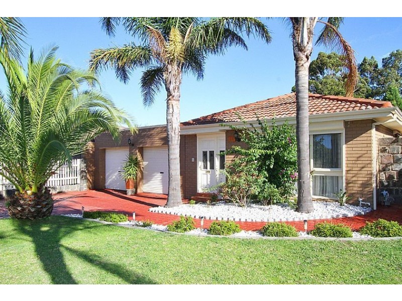 11 Tatlow Drive, Epping VIC 3076