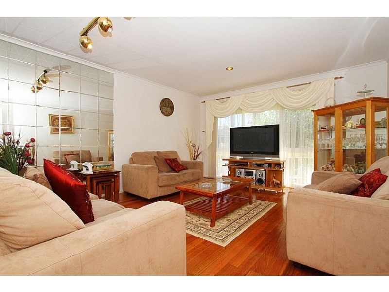 11 Tatlow Drive, Epping VIC 3076