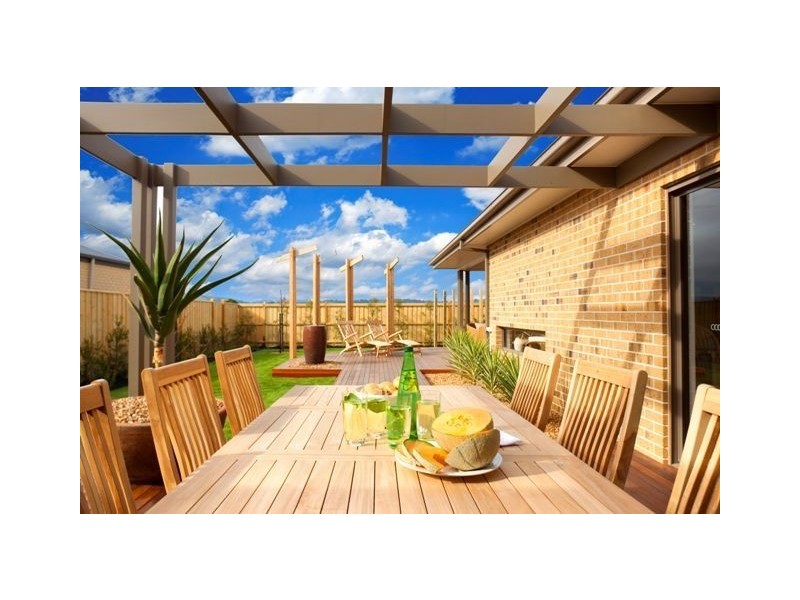 61 Wallara Waters Boulevard, Wallan VIC 3756