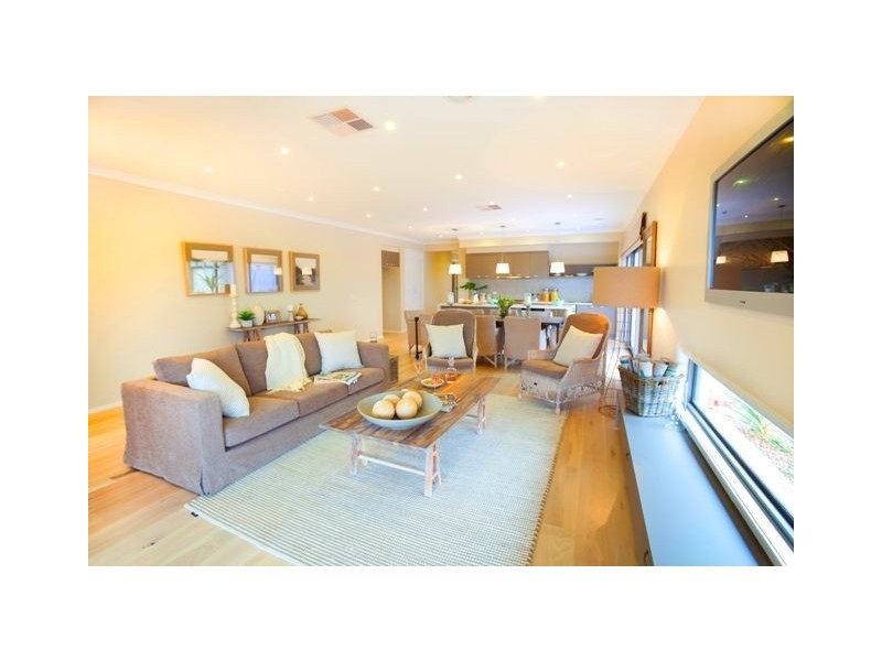 61 Wallara Waters Boulevard, Wallan VIC 3756