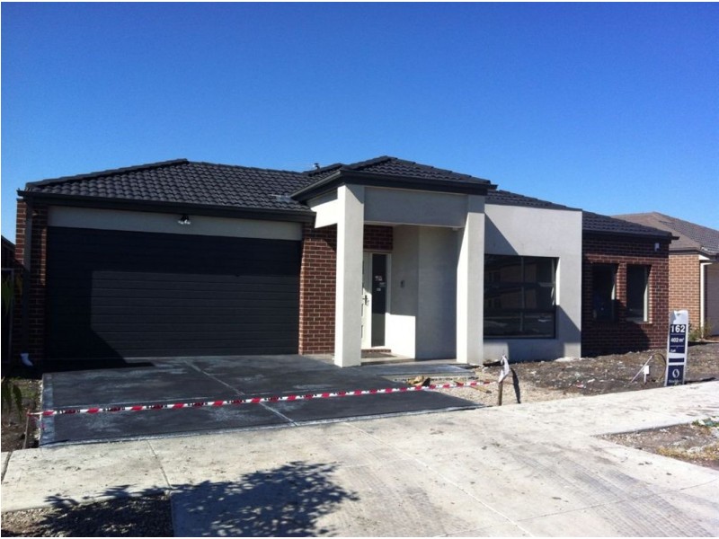 16 Creswick Drive, Epping VIC 3076