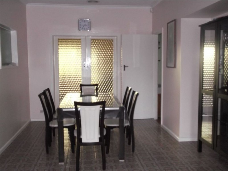 112 Cheddar Road, Reservoir VIC 3073