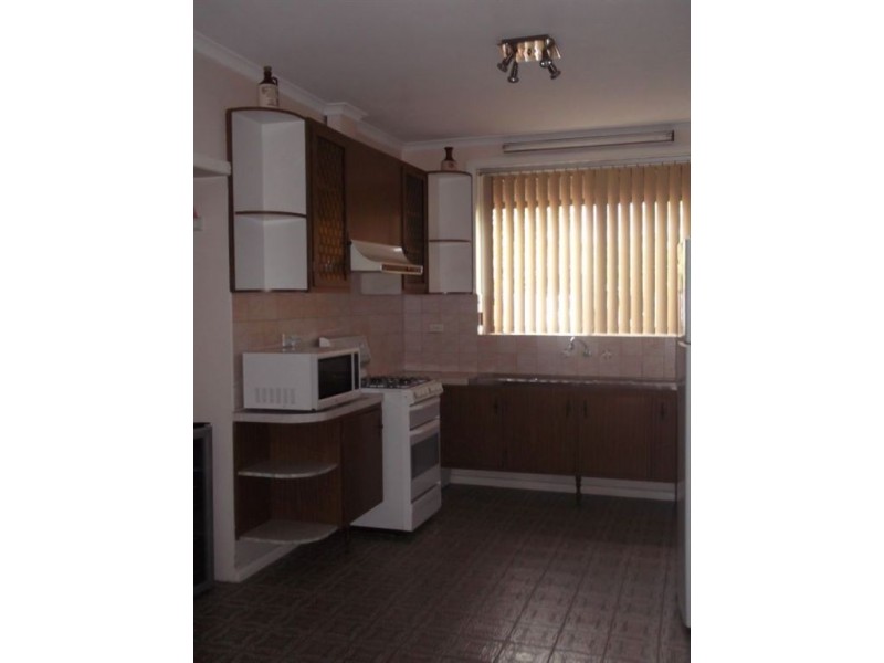 112 Cheddar Road, Reservoir VIC 3073