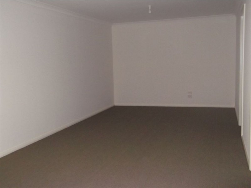 9 Mecklenburg Close, Epping VIC 3076