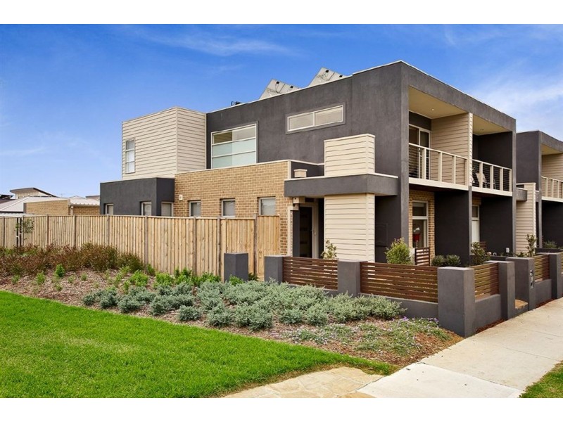17 Carlow Walk, Lalor VIC 3075