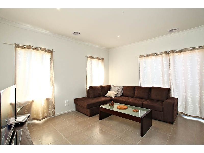 10 Dorset Walk, Mernda VIC 3754
