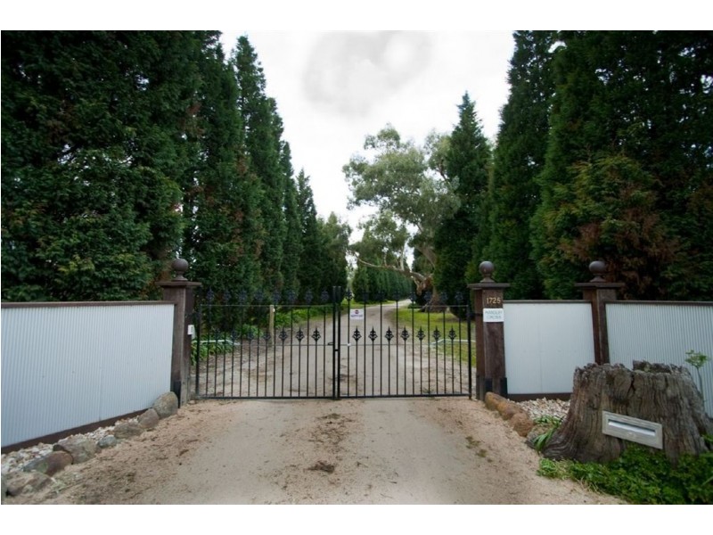 1725 donnybrook rd, Woodstock VIC 3751