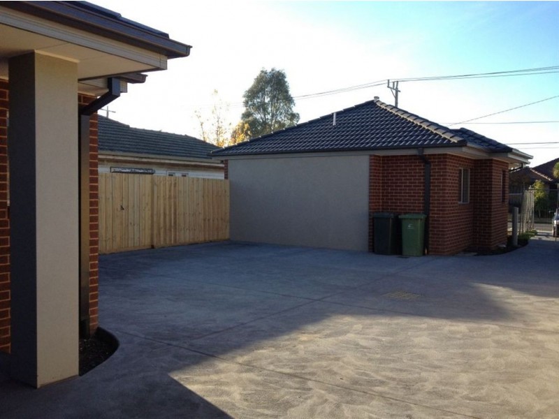 2/167 Cheddar Road, Reservoir VIC 3073