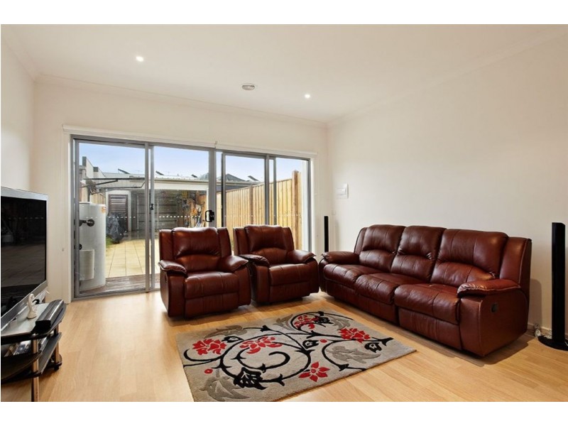 5/8 Moresby Court, Craigieburn VIC 3064