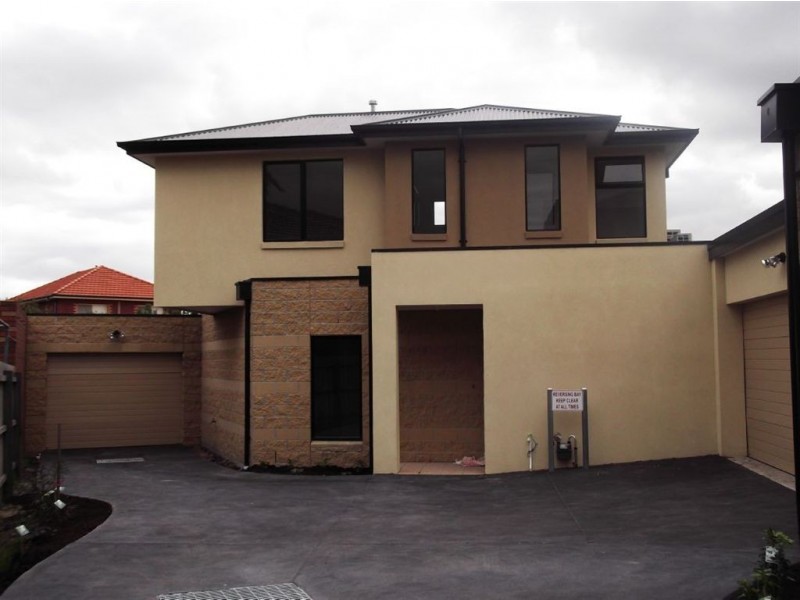 2/5 Barcelona Close, Thomastown VIC 3074