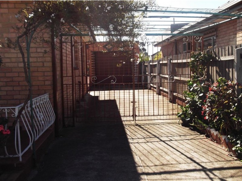 120 Alexander Avenue, Thomastown VIC 3074