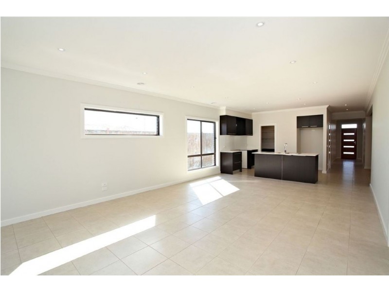 14 Aleman Green, Mernda VIC 3754