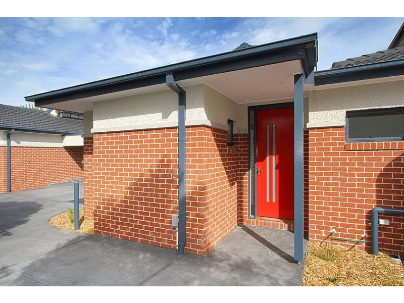 2/105 Rathcown Road, Reservoir VIC 3073